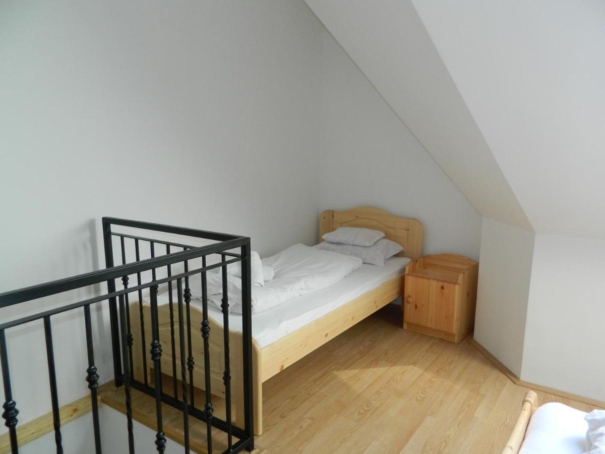 Familia-Pelso Apartmanhaz Zamárdi Екстериор снимка