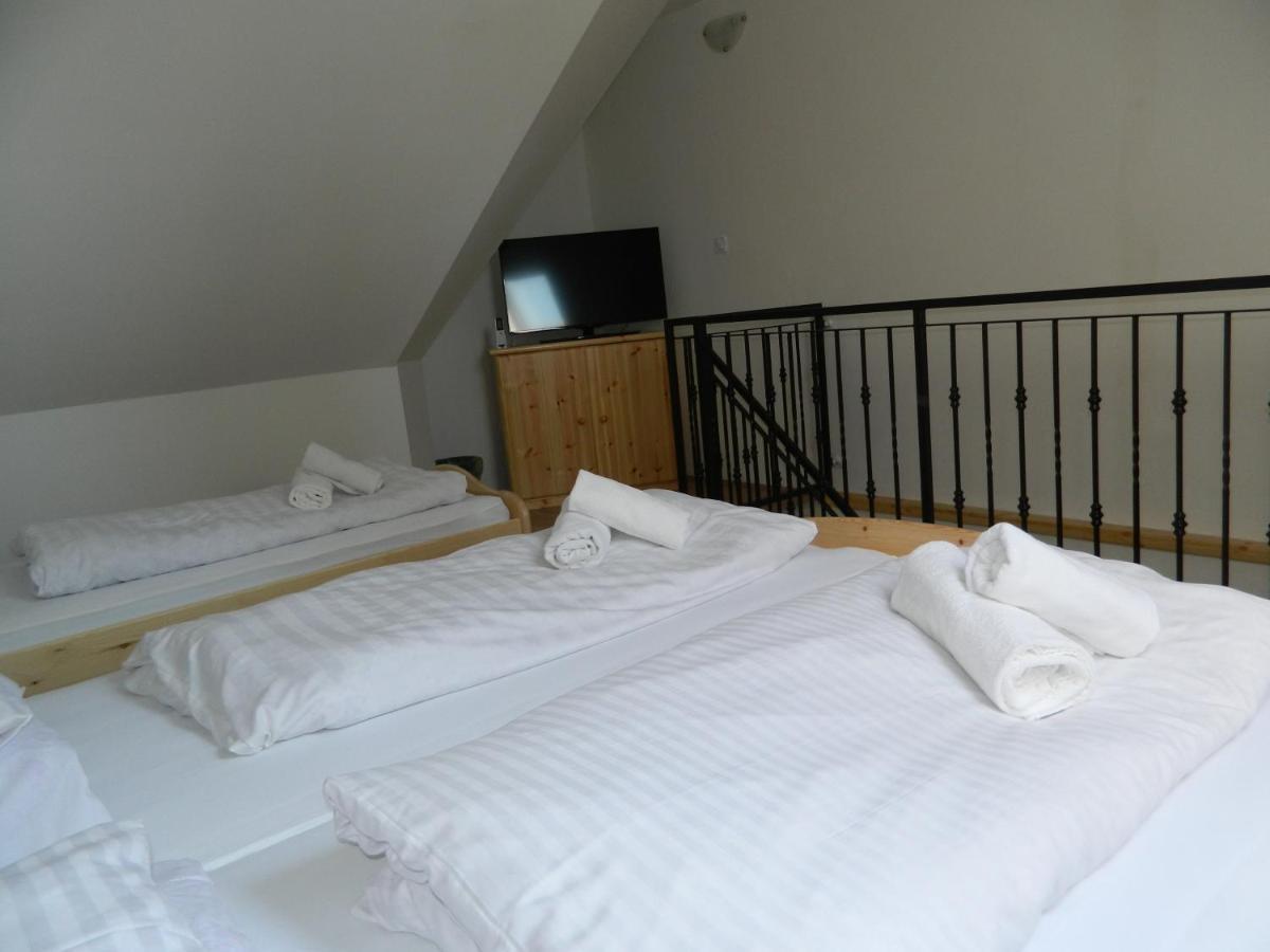 Familia-Pelso Apartmanhaz Zamárdi Екстериор снимка